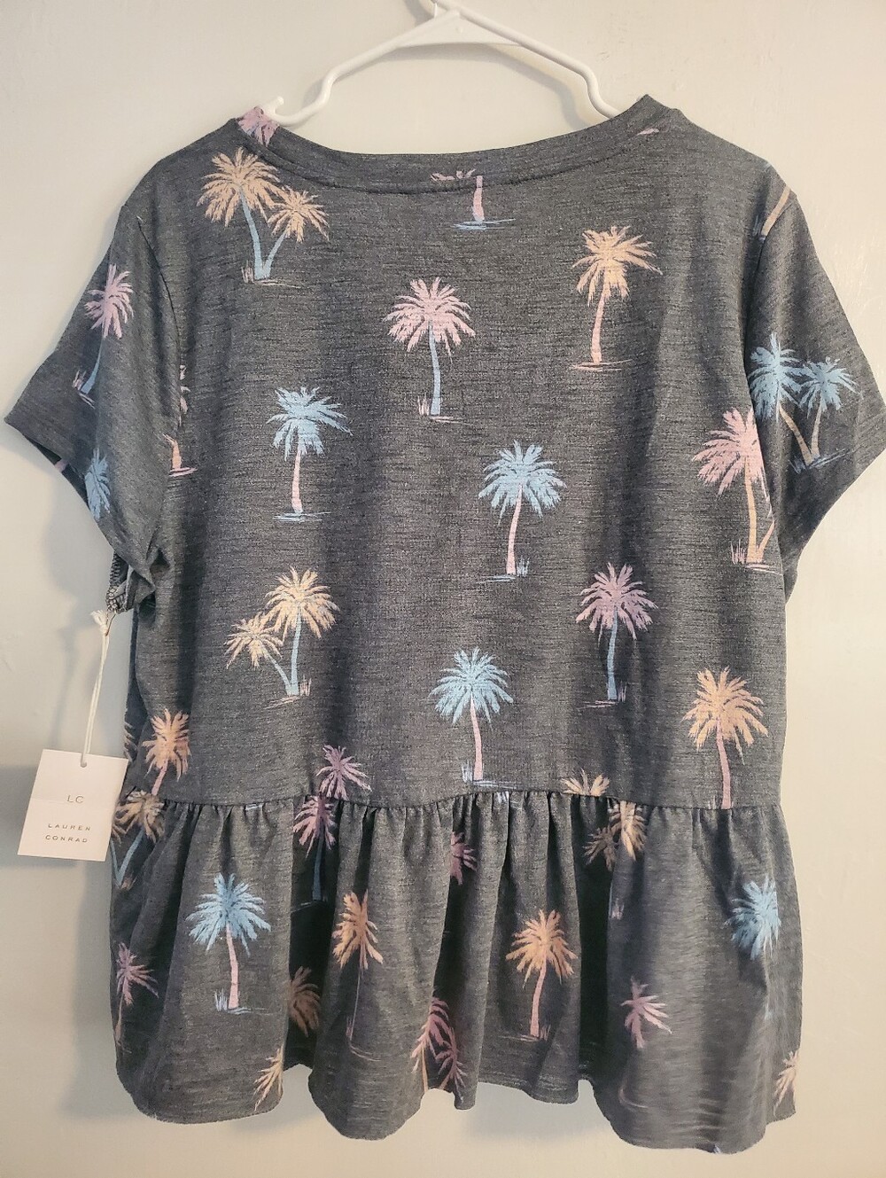 LC Lauren Conrad Palm Print Peplum Top - Picture 2 of 6